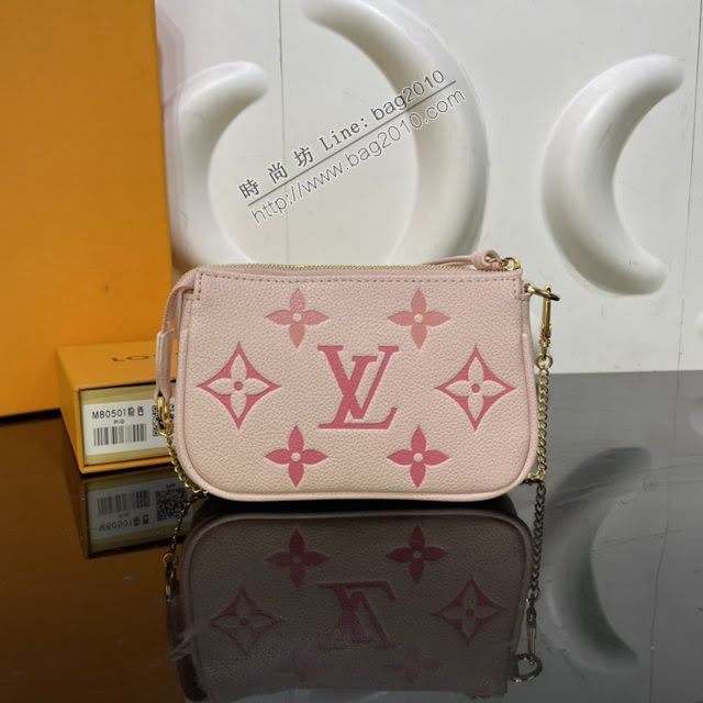 LOUIS VUITTON專櫃新款包包 路易威登Mini Pochette Accessoires手拿包 LV字母漸變鏈條女包 M80501  ydh4040